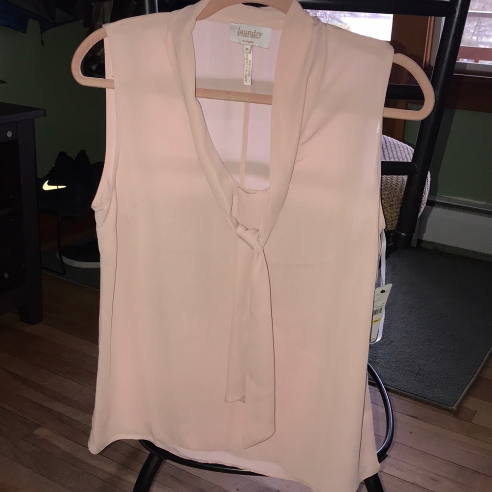 Tie tank top